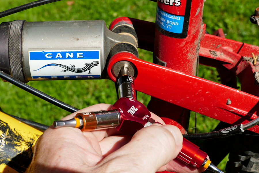 The 711L EDC Y Torque-Driver is the Perfect Bike Tool-03