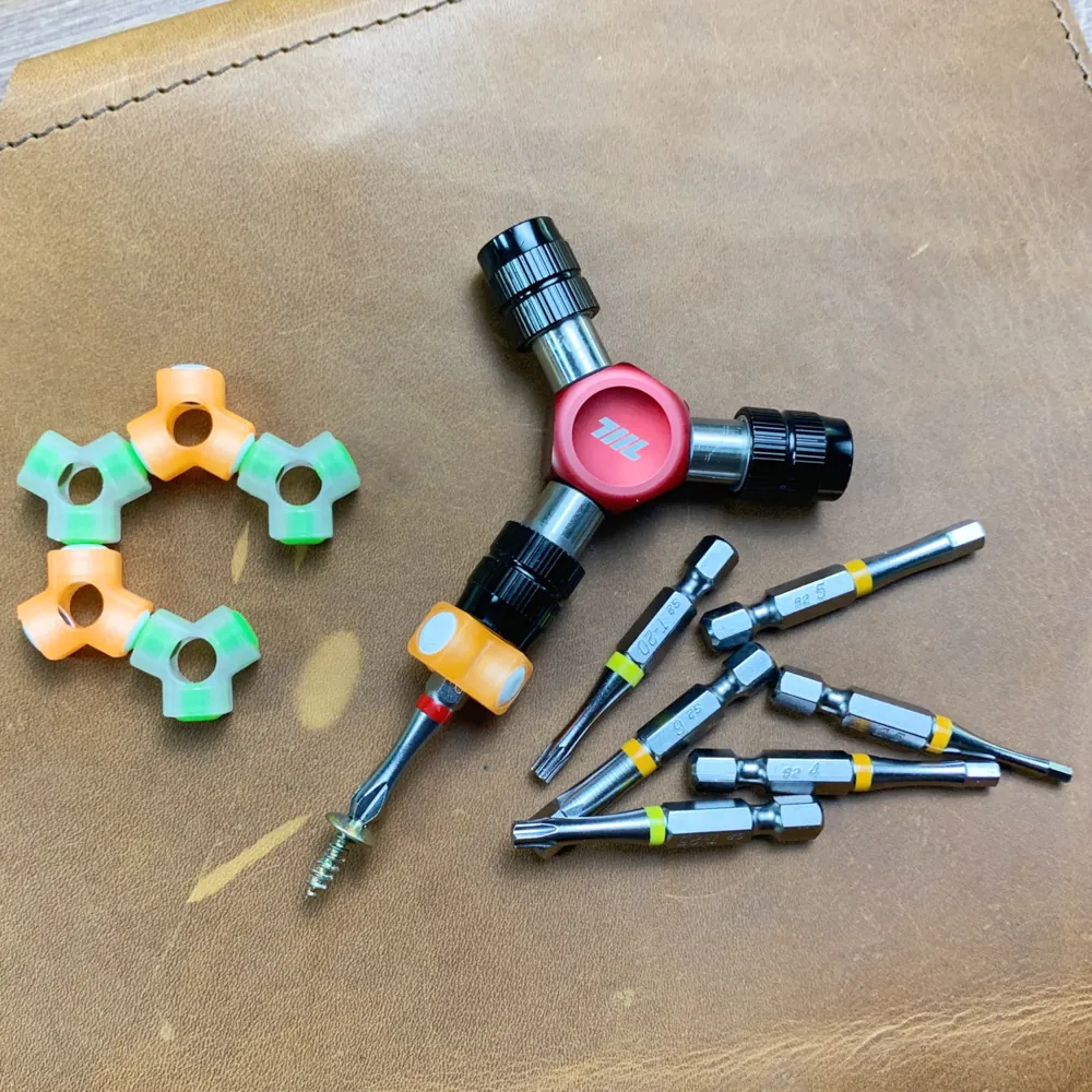 EDC Yドライバー｜3ウェイ1/4″六角ビットドライバー（レッド）-01