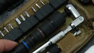 2025年の新製品: 711L フレックスヘッド 1/4 EDC ラチェットレンチ Tハンドル付き-04