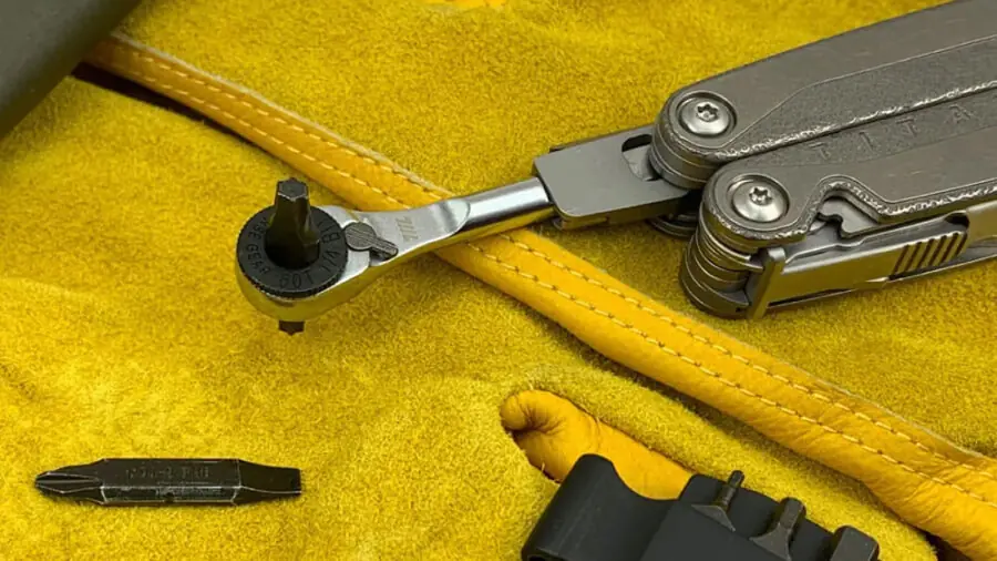 Leatherman向けEDCツール | 711L EDC